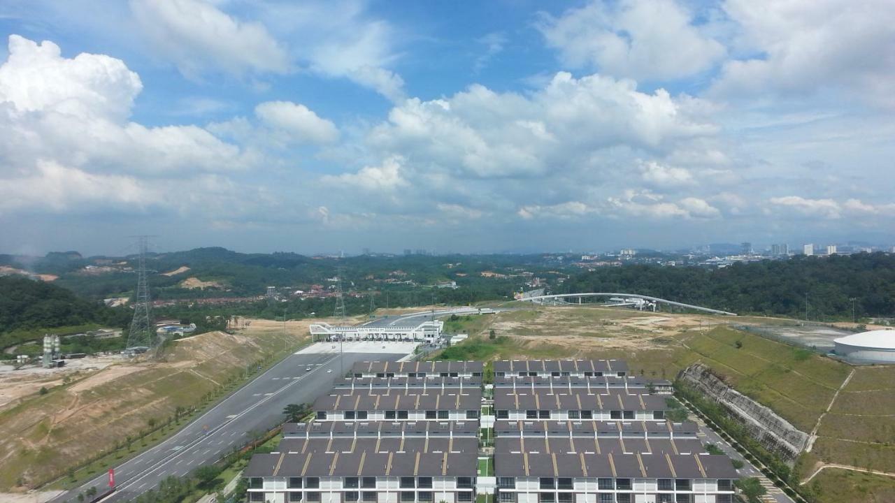 Az @ Southville Apartment Bangi